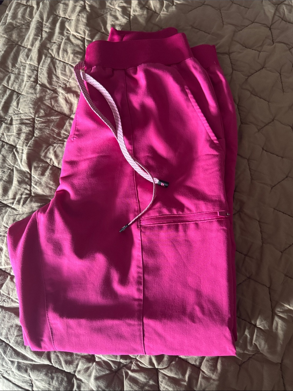 Fabletics hibiscus mid rise joggers